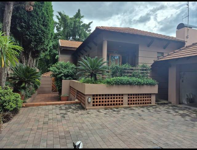 6 BEDROOM PROPERTY TO RENT IN MUCKLENEUK